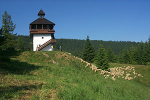 Vyhliadková veža s poľovníckou izbou